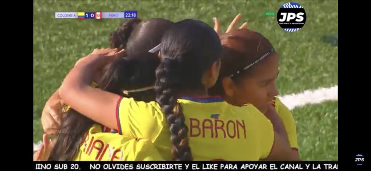 adamflynnAF's tweet photo. Watching one of your all time favorite players play for her country has to be the best thing ever! So proud of this kid, she barely spoke when I met her 8 years ago, she has always let her feet do the talking, she’s humble and she’s a star! #AB11 @_angelabaron_ 👏 @DKSC_official https://t.co/pZPgnNQ19V