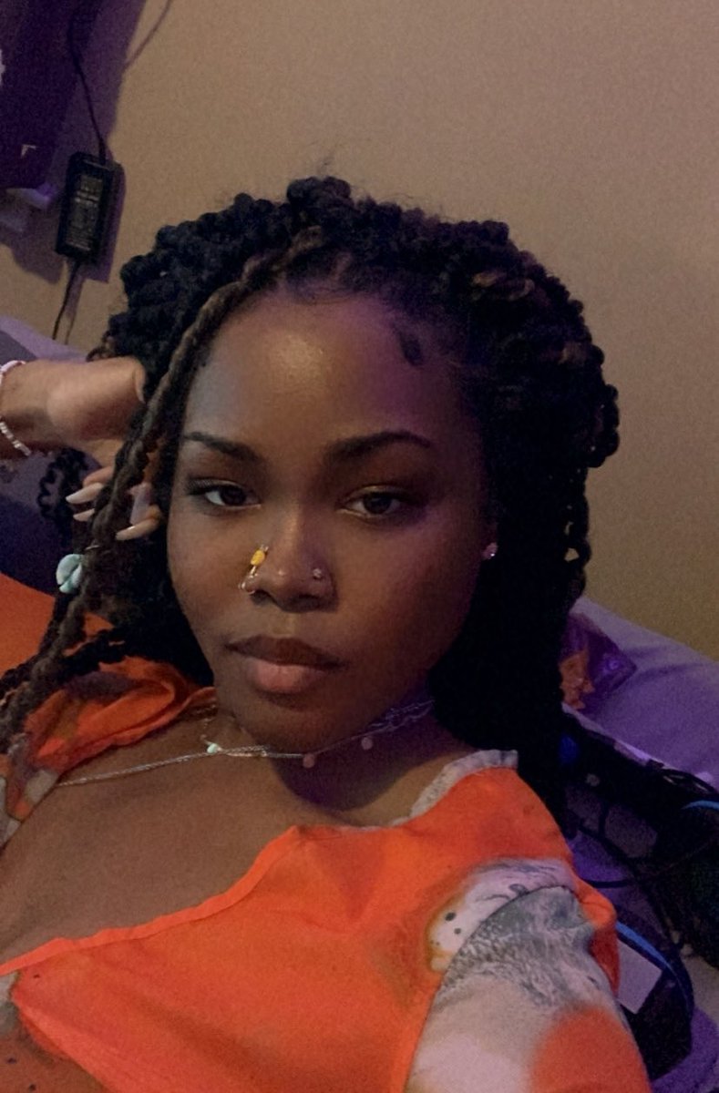 BEYMANll's tweet photo. That one oomf who don’t play about Normani https://t.co/V4f9KiOgIj