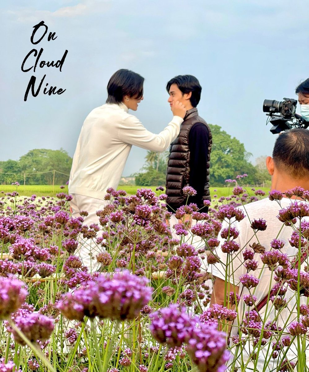 mind_trio's tweet photo. หยิกแก้มน้อง ไม่มีในบทน่ะ.......เอ็นดู?
#OnCloudNine #รอวันเธอรักฉัน
#Mindtrio #blseries #ThaiBL
#MeenNattakrit #MeenNtk #RossiNtk
#MeenRossi #TiewMork https://t.co/DDLDlWFSnY