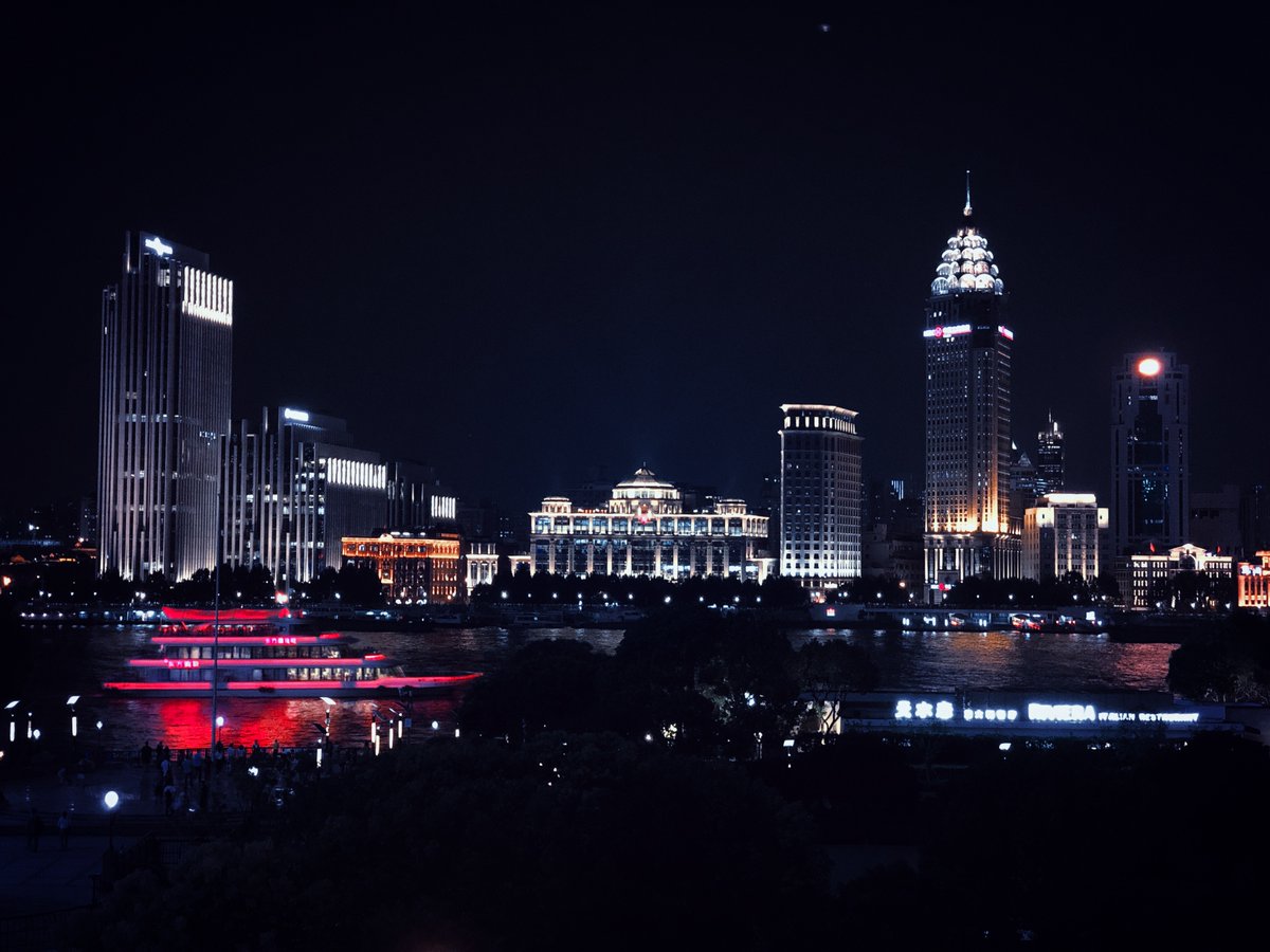 Salty_Views's tweet photo. Salty View #40: Night in Shanghai
.
Shanghai, China
.
#NFT #NFTs #Opensea #photography #photooftheday #lens #travelphotography #travelblogger #travel #travelholic #artist #river #night #city #urban #shanghai #art #neon #china #beautiful #citylights https://t.co/7IcMKGtRqw