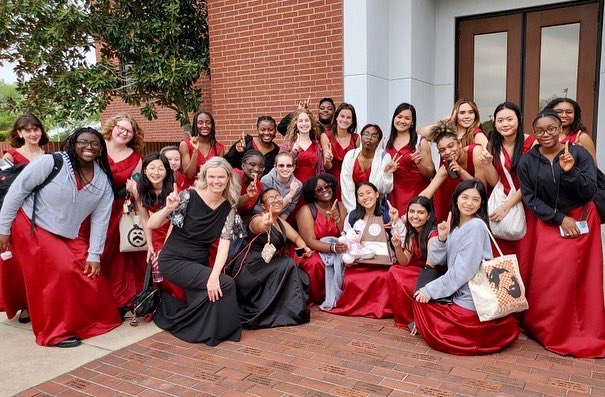 travis_choir's tweet photo. 111,111 ➡️ 111,111 ➡️ 111,111 ➡️ 111,111 ➡️ 111,111 ‼️ Amazing job to the 5 Choirs at UIL!!! #MakingHistory #THSChoir 👏🏻👏🏻👏🏻👏🏻👏🏻👏🏻
@THS_Tigers #iagdtbatt https://t.co/vAHEKDiozr