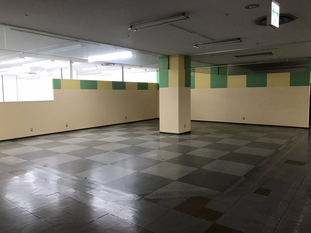 toretoreland3's tweet photo. 三春屋ゲームコーナー
とれとれランド、
撤収完了しました。
ほんとに終わってしまったんだなぁ…😭 https://t.co/e6s0g7PuRw