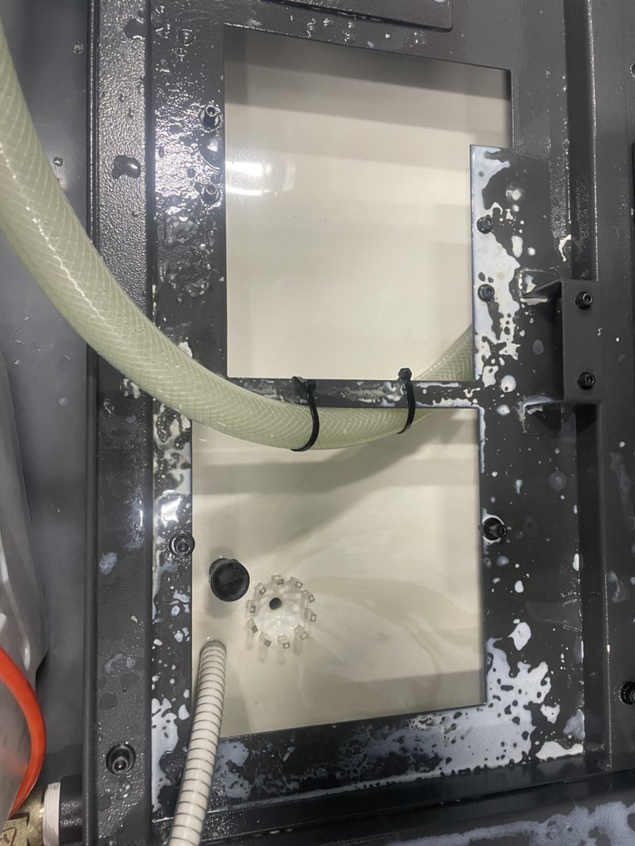 YuseaC's tweet photo. The unit not only separates tramp oil, and filters impurities, but also purifies the odor and eliminates contaminants with an ionic purifier. 
-
🌐 https://t.co/l0e2m25c3W
-
#cnclathe #cncmilling #wastewater #cncmachining #coolant #metalworking #engineering #oilskimmer #coalescer https://t.co/i4RXz2GxdY