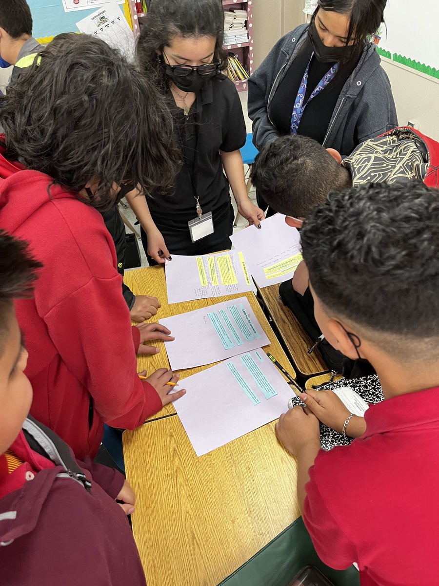 ElyseHdz_YMS's tweet photo. Today @DelNorteFalcons these sixth grade students revisited #MainIdea and #SupportingDetails in their quest for knowledge! Students worked collaboratively in the classroom. @RoxanneMerfa @LazaraQuinones https://t.co/dCI6VVbDmf