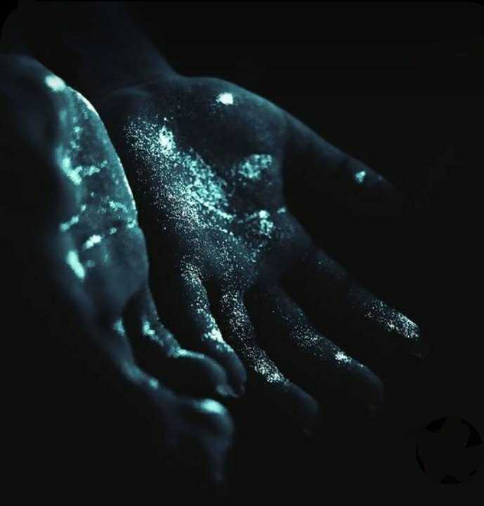 RiannonWolff's tweet photo. Aderyn, mage, mother, mutineer. https://t.co/RfYAiCatrj