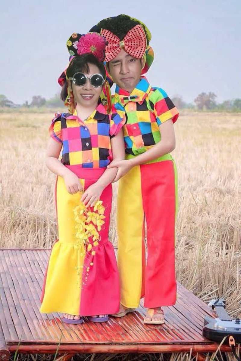 mondayouth's tweet photo. Happy holiday kha 🤣🥰🥰🥰🥰 #SongKranDayWithEarthMix https://t.co/nOTcTJsuzI