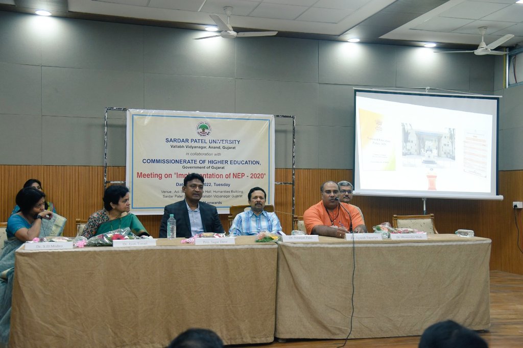 shivanikdmishra's tweet image. Intense deliberation on the Implementation of #NationalEducationalPolicy at @spunivgujarat in collaboration with commissionarate of higher education GoG. Being an Nodal officer of NEP discussing our university efforts on implementation. 
@ugc_india 
@EduMinOfIndia