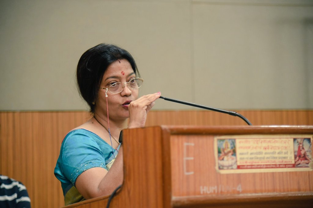 shivanikdmishra's tweet image. Intense deliberation on the Implementation of #NationalEducationalPolicy at @spunivgujarat in collaboration with commissionarate of higher education GoG. Being an Nodal officer of NEP discussing our university efforts on implementation. 
@ugc_india 
@EduMinOfIndia