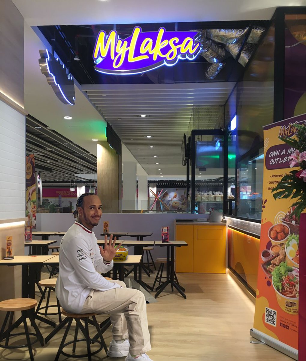 mylaksamy's tweet image. Hi Lewis🤚🏼,
Enjoy Penang Asam Laksa, 7th world’s best 50 foods ranked by CNN. Thank you for coming and we hope you had a great day at MyLaksa. 😍🍜
P/s : We are not selling the chair! 🤪
#MyLaksa #TasteOfUnity #SapotLokal #asamlaksa #laksapenang #laksamalaysia #lewishamilton