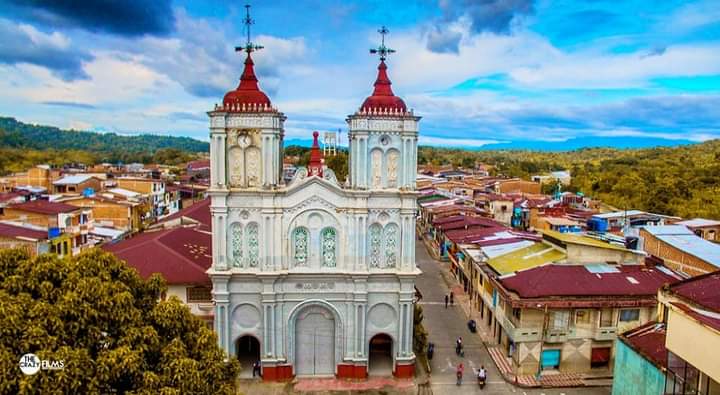 shashos's tweet photo. Catedral San José de Tadó https://t.co/8tmSNnMHcz