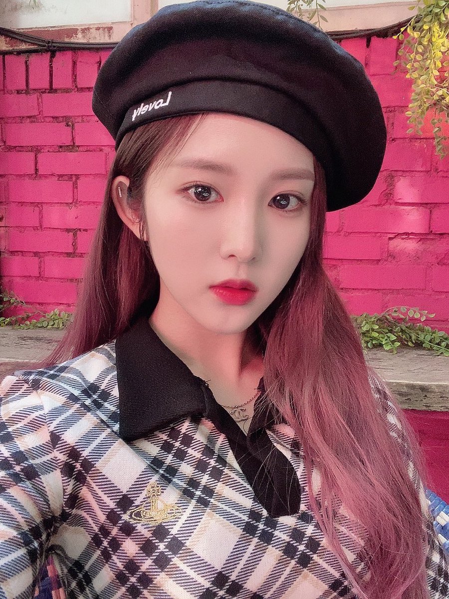 BRASIL_TRIBE's tweet photo. 🐹 13.04.22 - Songsun no Twitter!

"O dia que eu mais queria ver os TRUEs❤️
Estava frio ontem porque choveu🥶
Tem que usar roupas quentinhas para sair hoje!💕"

트라이비 송선 #SongSun #송선 #트라이비 #TRI_BE @tribedaloca https://t.co/gTql3zqBva