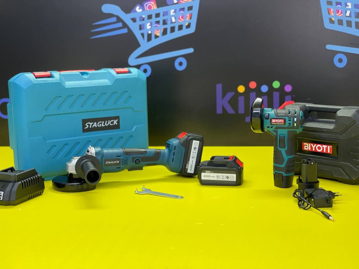 DaniellaFlo71's tweet image. 💣Super offerta 155 €€💣
FLEX A BATTERIa 88v + mini flex
spedizione gratis
Pagamento alla consegna 

#Miniflex 
#flex 
A solo 155 euro 
spedizione gratuita in tutta Italia 

#SMERIGLIATRICEANGOLARE A BATTERIA LITIO  88v doppia batteria La smerigliatrice