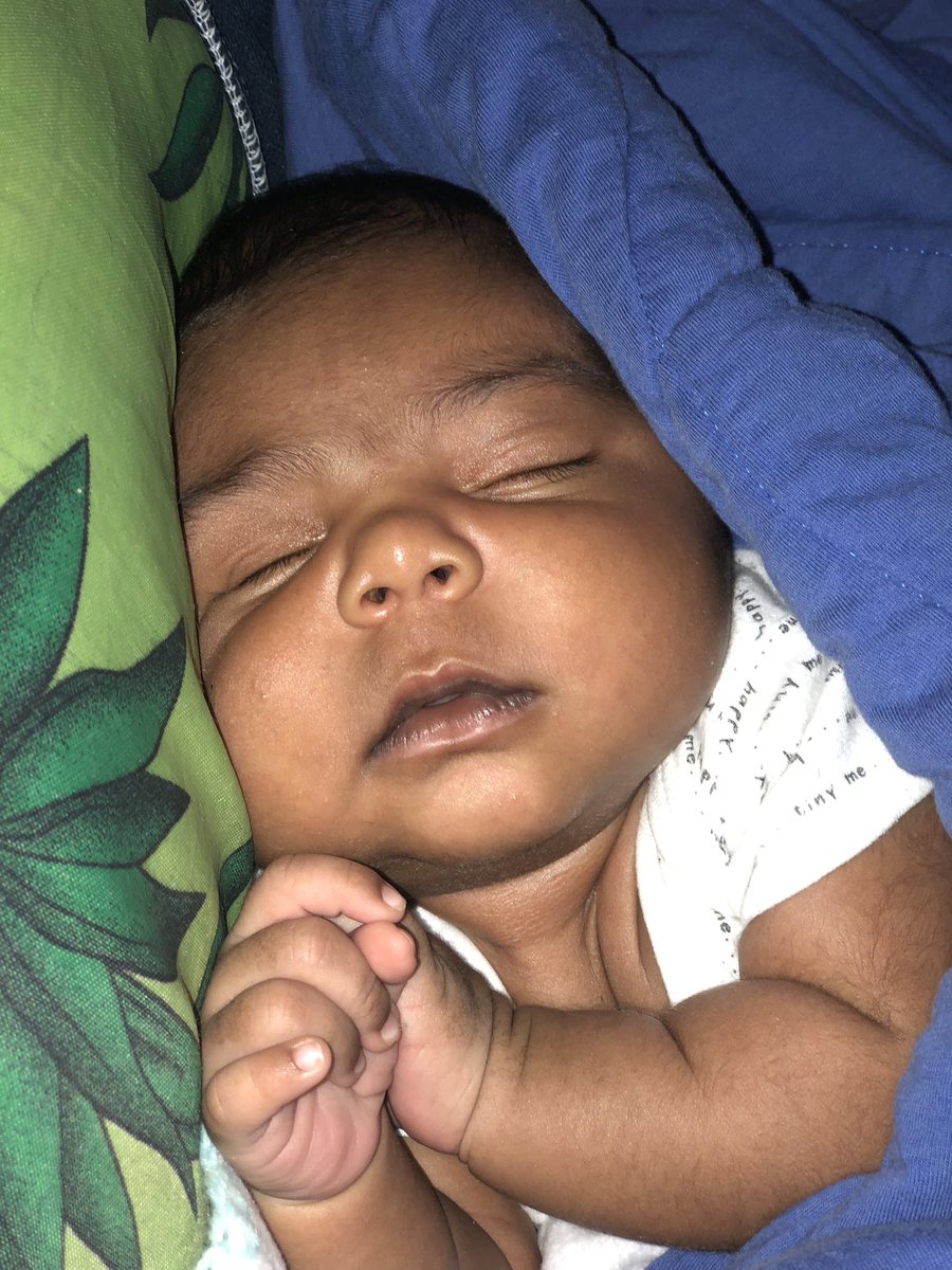 silva3009's tweet photo. Primeiro mês do meu amor 💙👶🏽 https://t.co/OzutERdeBk
