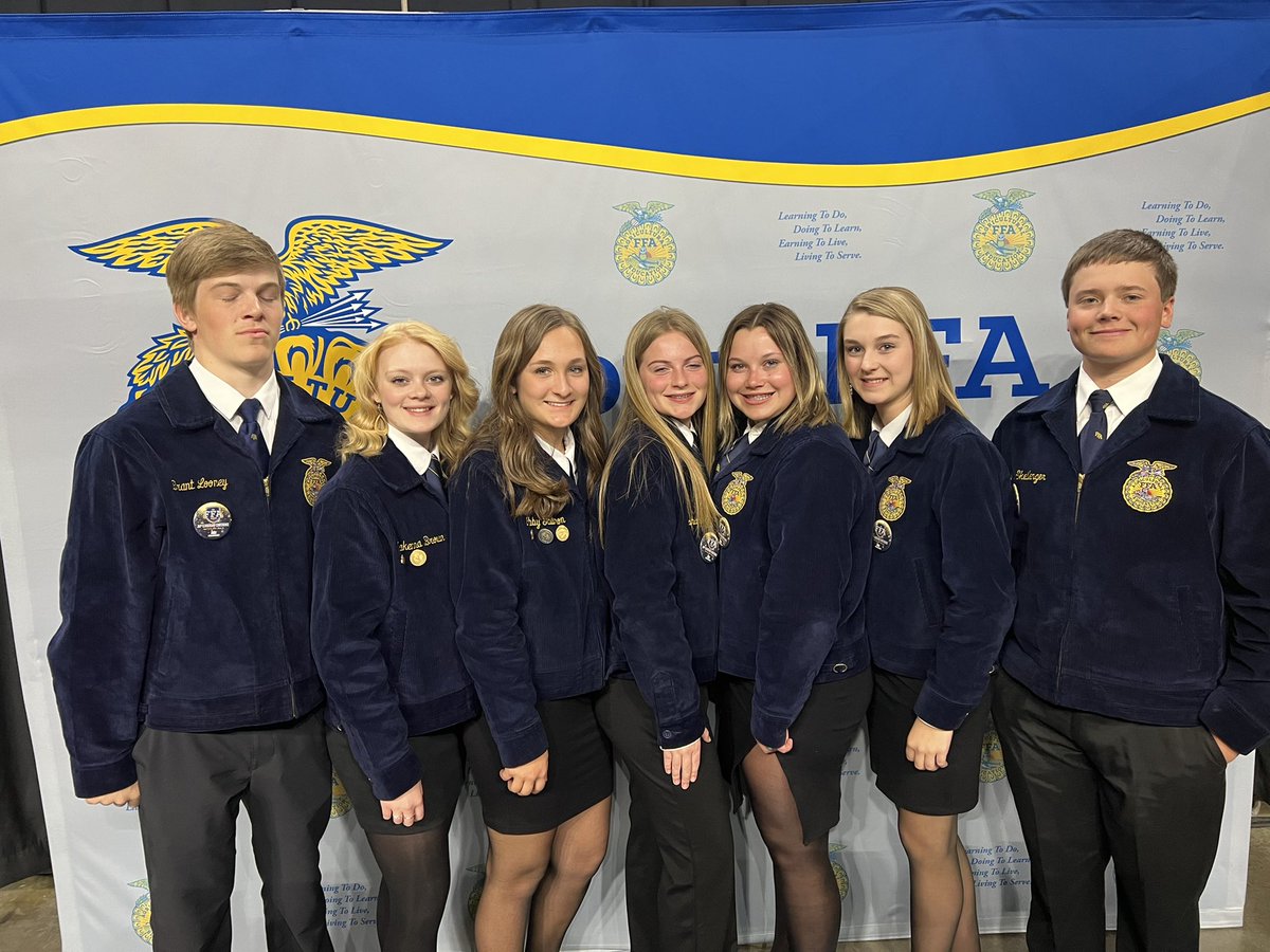 CrestonFFA's tweet photo. State results Job Interview champ, Chap Display gold, Ag Issues Silver, Conduct meetings bronze, Farm Biz bronze, 2 Greenhand quiz, Supreme Nat Chapter, SAE star  production finalist, 8 Iowa Degrees: Keegan, Mikaela, Haylee, Reese, Carter, Owen, Ella &amp; Hailee, Alumni scholarship https://t.co/HffA7E97Lq