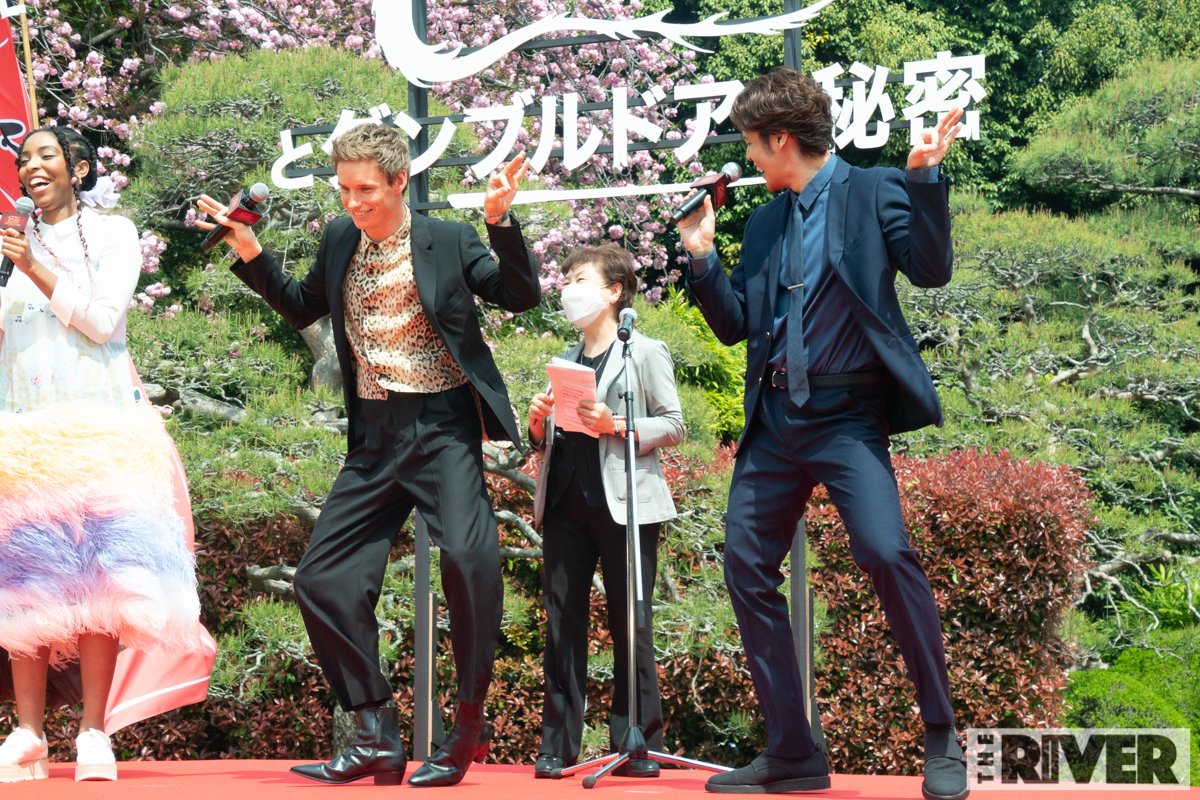 The River ファンタビ 来日記念パーティー 2人のニュートがマンティコアダンスを披露 ユーラリー役ジェシカ ウィリアムズも思わず爆笑しちゃってます ファンタビ ファンタスティックビースト 宮野真守 エディ レッドメイン ジェシカ