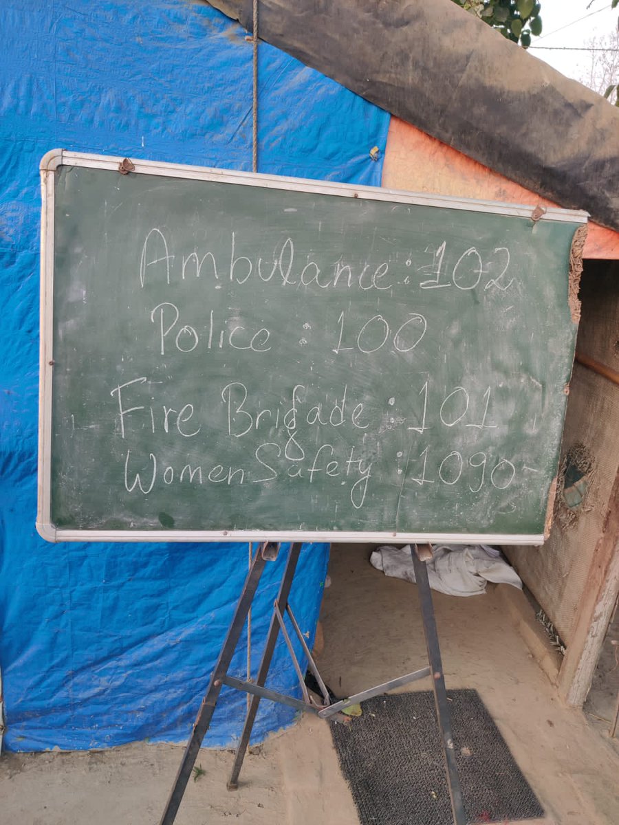 Udyansh_Society's tweet photo. Emergency numbers awareness session, given to our kids by the volunteers of UDYANSH Khatima team. 👍

*Much needed✨

#awareness #Emergency #Numbers #Ambulance #fire #Police #women #safety #helpline #Numbers #khatima #Uttarakhand https://t.co/4tpdqDYoe9