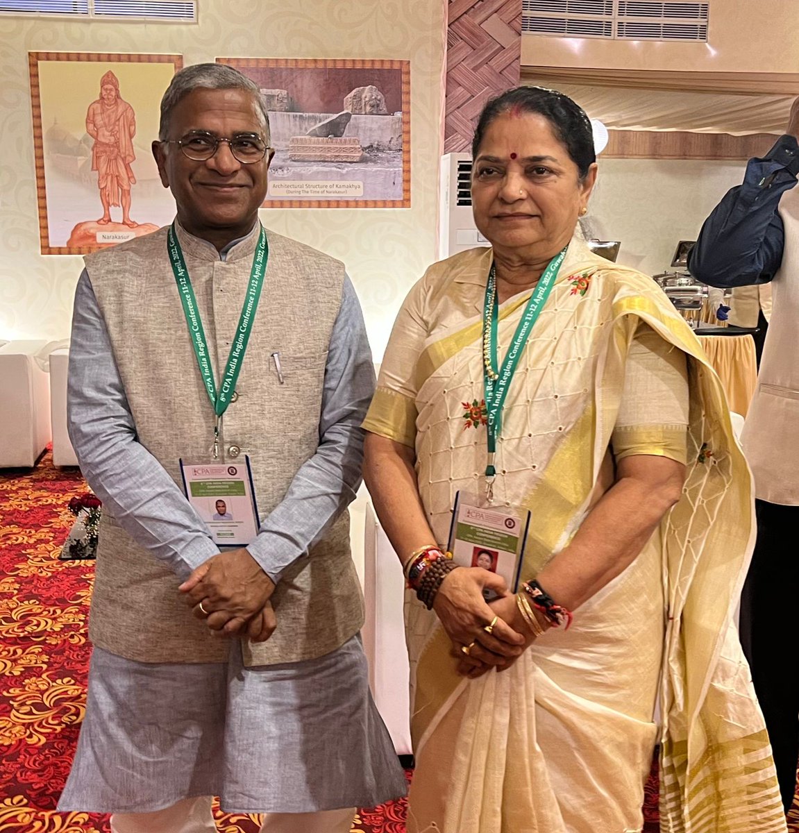 Nimaben_BJP's tweet photo. राज्य सभा का उपसभापति माननीय श्री हरिवंश नारायण सिंह जी से शुभेच्छा मुलाकात की।

एक पत्रकार एवं सामाजिक कार्यकर्ता के रूप में उनकी एक विशिष्ट पहचान है, जोकि उनसे मुलाकात पर महसूस होती है। @harivansh1956 https://t.co/SxYxh4LbhV