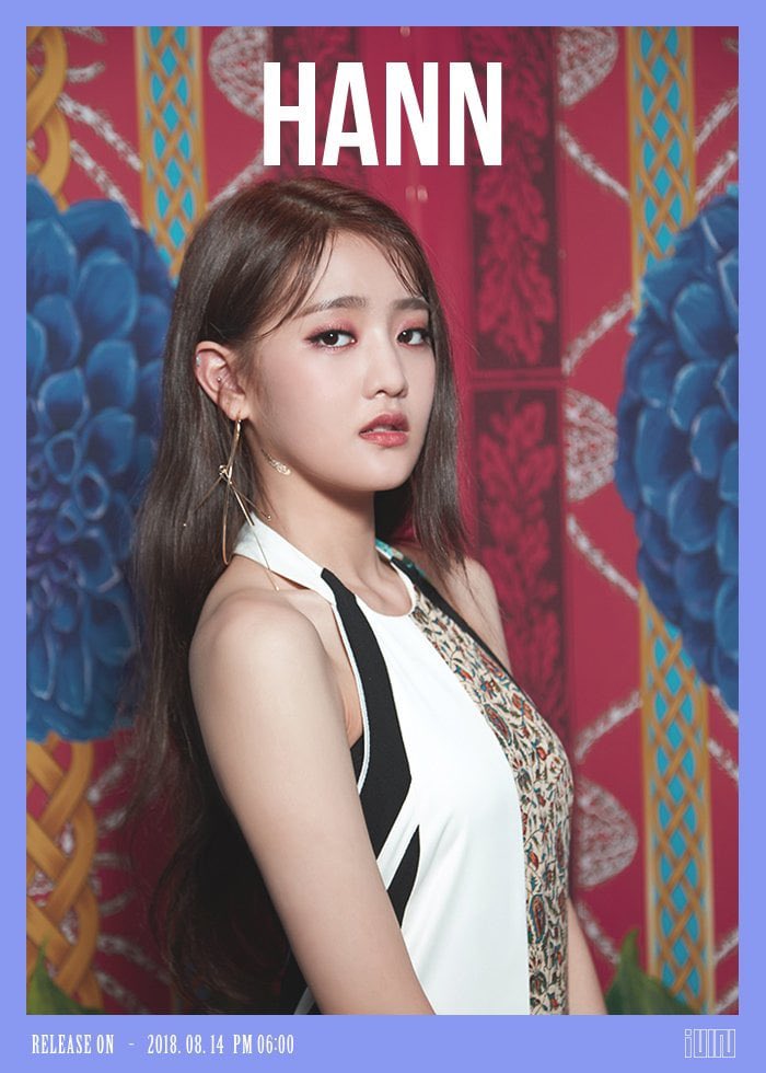 GIDLE_fI's tweet photo. — (G) I-DLE DEBUT; MEMBER TEASER 2

                                EVERLY
                             Co-Leader
                           Main Vocalist https://t.co/3ajyeLalWd