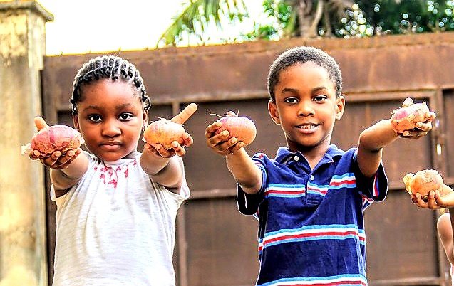 akinwale_cfi's tweet photo. "Train up a child in the way he should go, and when he is old he will not depart from it." - Proverbs 22:6 #WednesdayThanks  

cc: @akin_adesina @DebisiAraba https://t.co/GqTga5nWYU