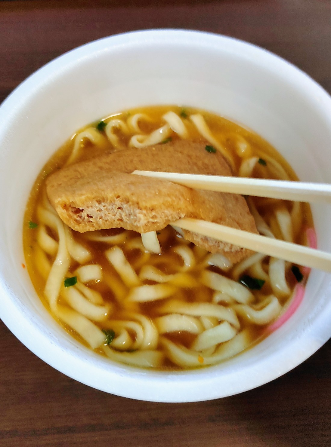 Goonie 俺視点 最強どん兵衛食べたけど普通のほうが俺の口に合ってた うどんなら店でもすぐに食べられるし 生麺タイプも安く売ってる ノンフライ麺より駄菓子屋っぽい揚げ麺のほうが好きだったりするし インスタントに求めるのは本格さでは無いんだよ Goonie 俺視点 最強どん兵衛食べたけど普通のほうが俺の口に合ってた うどんなら店でもすぐに食べられるし 生麺タイプも安く売ってる ノンフライ麺より駄菓子屋っぽい揚げ麺のほうが好きだったりするし インスタントに求めるのは本格さでは無いんだよ