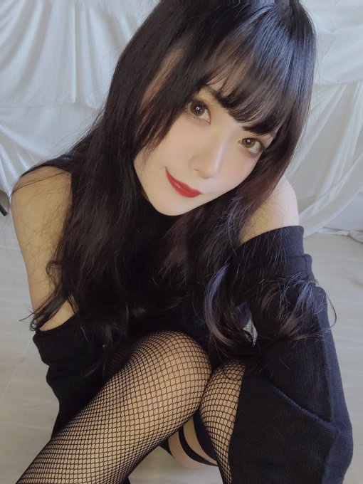 コスプレイヤーしろさきのTwitter画像31