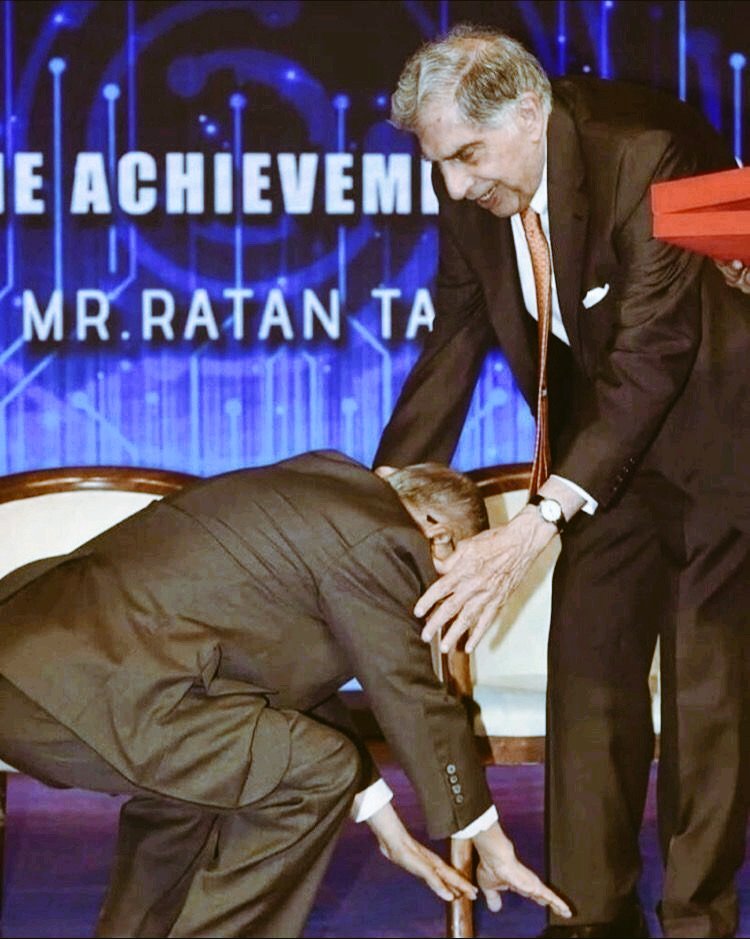 ashish_97x's tweet photo. Infosys Founder Mr. Narayana Murthy is seen touching the feet of Mr. Ratan Tata.
"Mr. Tata is a guru of morals &amp; ethics", says Mr. Murthy.
This is what makes Indian #Culture unique. #Respect is not bound by the chains of wealth, but by the chains of values.

#infosys #tcs #tata https://t.co/AooFMUPwXg