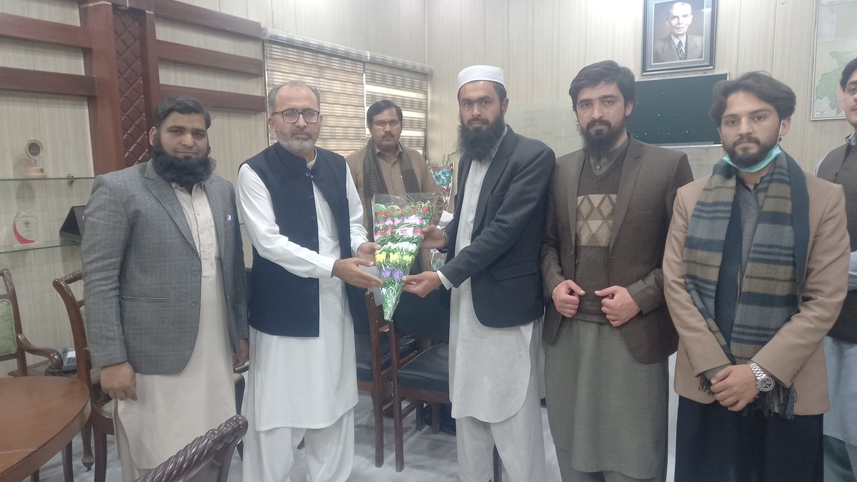 imran_khan31's tweet photo. Appointed on pure merit yet deprived of the basic rights.
#RegulariseAdhocTeachers 
#RegulariseAdhocTeachers
#64k_teachers_demand_Regularization_kpk
#64k_teachers_demand_Regularization_kpk
#64k_teachers_demand_Regularization_kpk https://t.co/viUwKobv1g