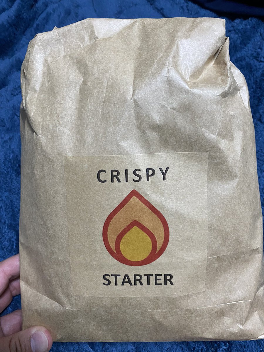 hasesato029's tweet photo. クリスピースターター着弾🎵
以前、サンプルを使ってみて気に入ったので製品版を購入😊
暫く着火剤に困る事はないな😁
#crispystarter https://t.co/lqrRA2Gw0h
