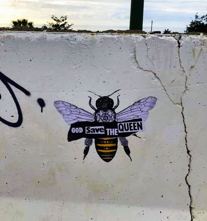 2Frais1976's tweet photo. Bzzzz.. #StreetArt #graffiti https://t.co/3TXZhr7XkZ