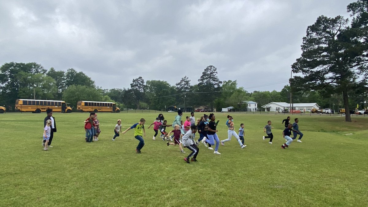 Sheila Skelton (@sheilatskelton) on Twitter photo Easter fun with 5th grade and Kinder! #BrandonBears #DunbarTigers #LpWeRise <a href="/pdmcclendon1/">Pamela McClendon</a> <a href="/DorindaWade/">Dorinda Wade</a> Easter fun with 5th grade and Kinder! #BrandonBears #DunbarTigers #LpWeRise <a href="/pdmcclendon1/">Pamela McClendon</a> <a href="/DorindaWade/">Dorinda Wade</a>