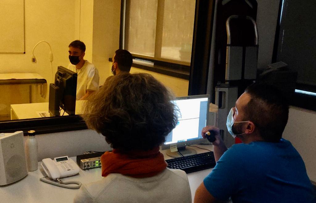 alvarocv131's tweet photo. Finalitzat el curs de feedback basat en comunicació no violenta (CNV) mitjançant activitats amb metodologia de simulació dirigit a Caps d’Infermeria per entrenar aquestes habilitats @hospitaldelmar 

@Pgarcimartin @LaiaLacueva @FresnoCristina  @davidiglesias__ @MoralesLlorente https://t.co/VLSk7rAYgi