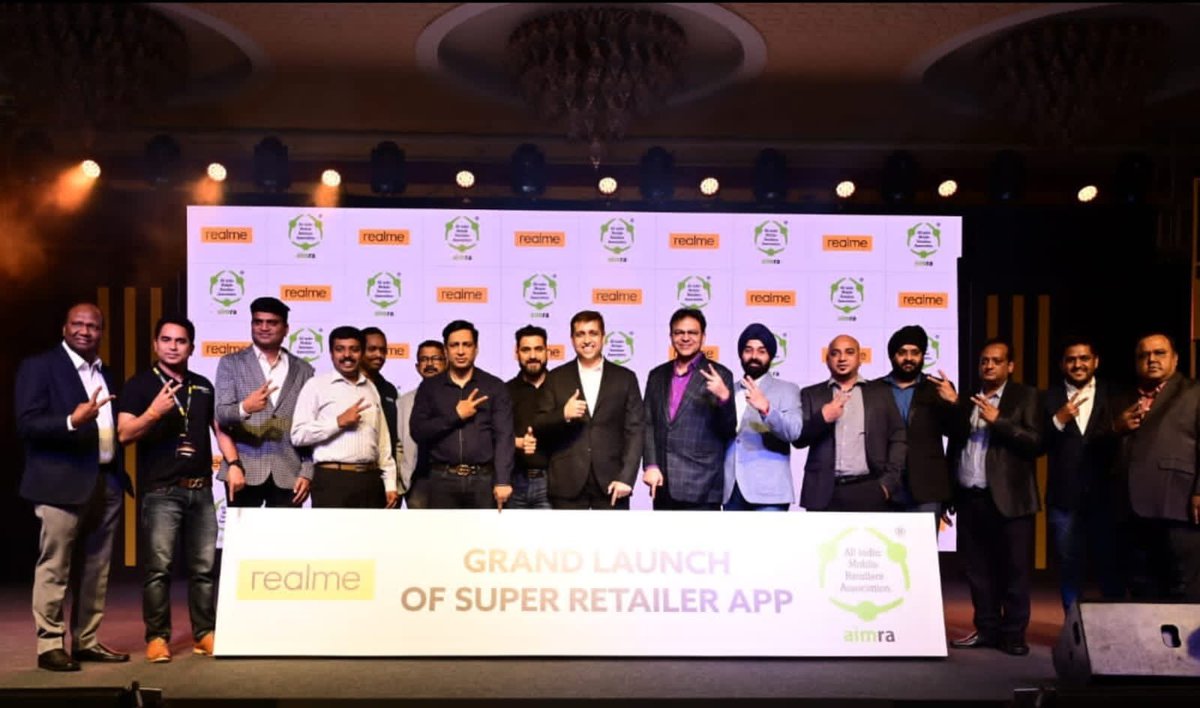 AimraIndia's tweet photo. @realmeIndia along with @AimraIndia launched  Realme’s Super Retailer Mobile App in Goa. Team #AIMRA congratulates &amp; thanks  Team realme for this much-needed initiative in the interest of Indian Mainline Retailers, which will become a game-changer.@MadhavSheth1 @nakradeepak https://t.co/hLIiuNEopo