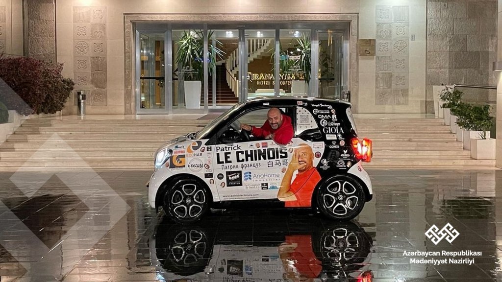 lagazetteazfr's tweet photo. L'HUMORISTE FRANÇAIS PATRICK VEISSELIER, ALIAS PATRICK LE CHINOIS FAIT LE TOUR DE L' AZERBAÏDJAN https://t.co/BWkrDciTGt
#PatrickLeChinois #PatrickVeisselier #CaucaseSud #Azerbaijan #Azerbaïdjan @chinois_patrick @AzAmbassadeFr @culture_gov_az https://t.co/YkNOZwHIeL