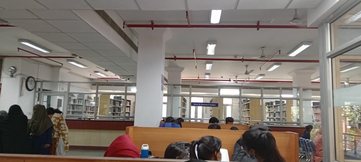 COLDCOFFEE78's tweet photo. Picture from jamia Reading hall.
Being a Master's student, i have privilege to sit into jamia reading hall in this scorching sun of Ramazan. But our juniors from Master 1st year and graduation 1st and 2nd year have been denied this.
#stop_digital_divide
#reopenjamia https://t.co/gXRWWMzTi0