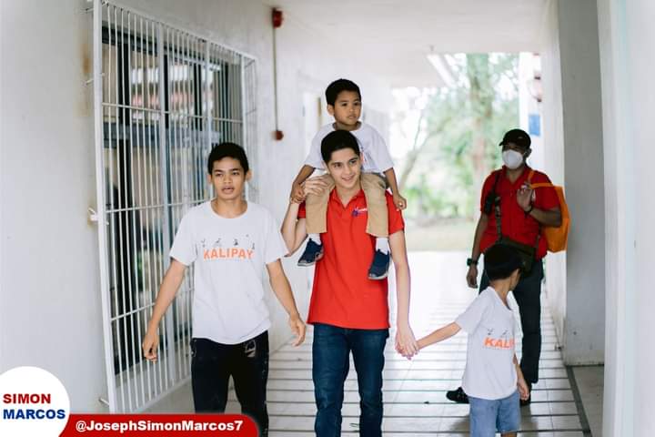 PretchemB's tweet photo. ... So cute mo Simon.. Thanks for sharing your journey to us.

PULA ANG METROMANILA
#UniTeamNCR https://t.co/J0eWWz1K9m