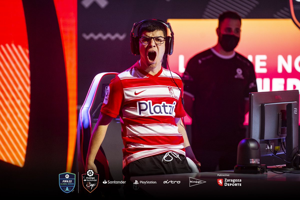 🔴⚪️ Hoy tenemos doble jornada de 🏆 @esportslaliga 

📌 J15 
🕖 19:00
🆚️ <a href="/CDT_Esports/">CD Tenerife Esports</a>

📌 J16 
🕙 22:00
🆚️ <a href="/RealOviedo/">Real Oviedo</a>

¡Vamos a por todas <a href="/dsaanchez_/">dsaanchez</a>! 💪🏻