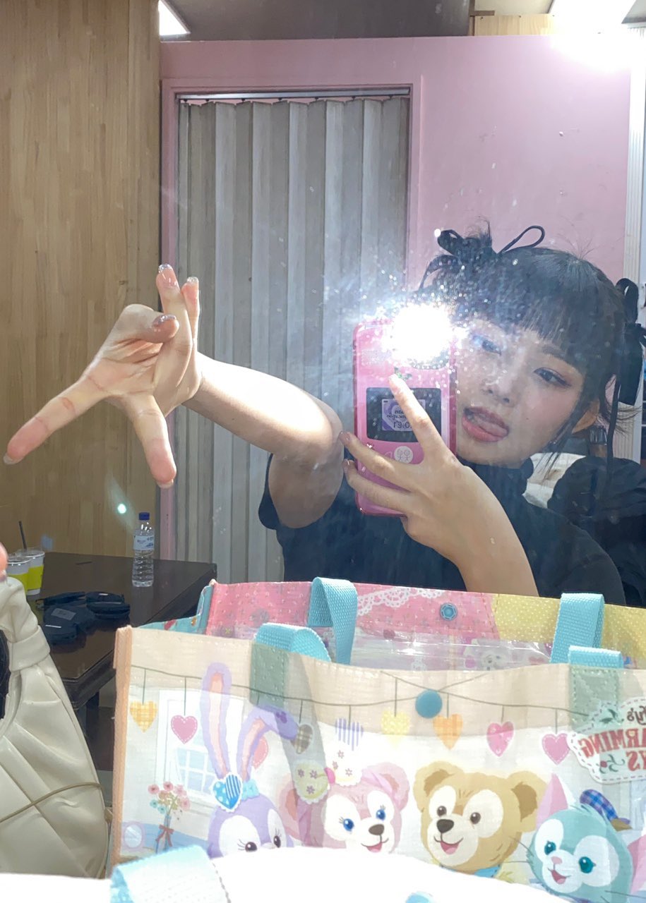 FQNEljrVcAM01Rc?format=jpg&name=orig