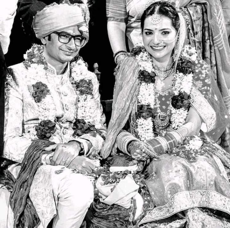 Beautiful Couple !

They are Faizan Karim son of a Congressman &amp; Shruti Gupta granddaughter of Ramlal Gupta, Organisational Secretary <a href="/RSSorg/">RSS</a> !

RSS always speaks of Same DNA &amp; here they prove it… kudos to them 😘😉😘