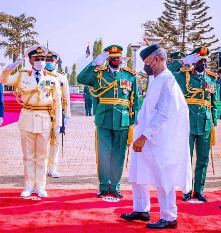 OvieNews's tweet photo. Good Morning Real Patriots. I present to you President Yemi Osinbajo Godwilling. https://t.co/AFuzRPz2mR