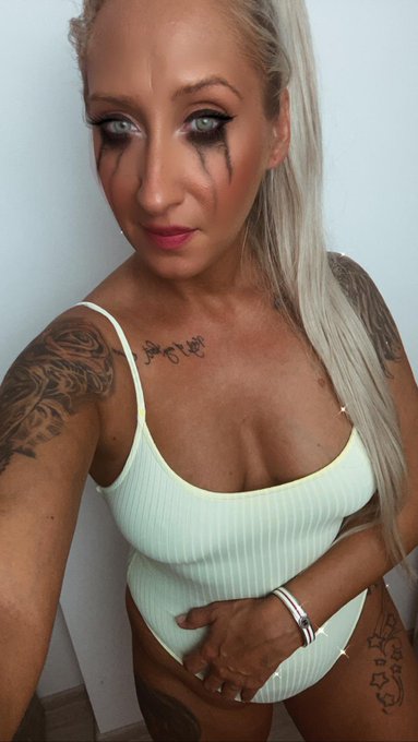 😘❤️Good morning 😘❤️  👅😈😈Follow @ RT 👅😈👿 You can search me on @OnlyFans  https://t.co/DdmYa4bK7f  @BedBunnyX<a href="/tag/like"class="tags"><span>#like</span></a><a href="/tag/rt"class="tags"><span>#rt</span></a><a href="/tag/comment"class="tags"><span>#comment</span></a>