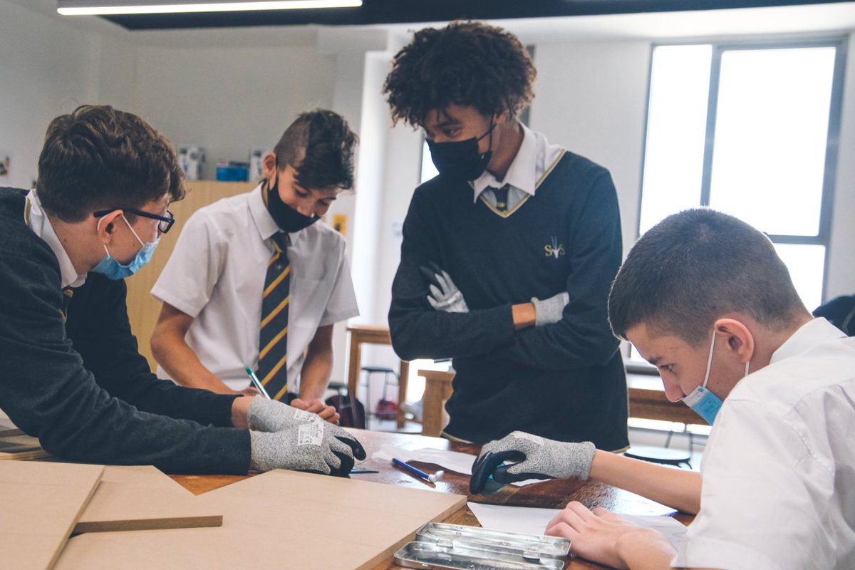SouthViewSchool's tweet photo. To introduce the topic of renewable energy sources in their DT lesson, our Year 9s were tasked to create windmills for their project.
#southviewschool #wearesouthview #dubaischools #studenthighlights #students #designtechnology #RenewableEnergyNow https://t.co/4bdwLoPZud