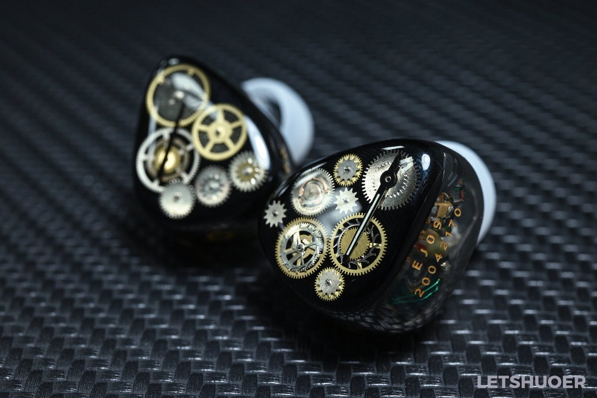 letshuoer_jp's tweet photo. カスタム IEM|EJ09
9ドライバーハイブリッドセットアップ
ギアインダストリアルスタイルカスタムパネル
この春、Letshuoerで自分だけのインイヤーモニターを作ろう!
下記のリンクからどうぞ!
https://t.co/5bmN5Rfdn6
#LETSHUOER #SHUOER #イヤホン #IEM #音楽 #shuoer https://t.co/rfxr0FqX2M