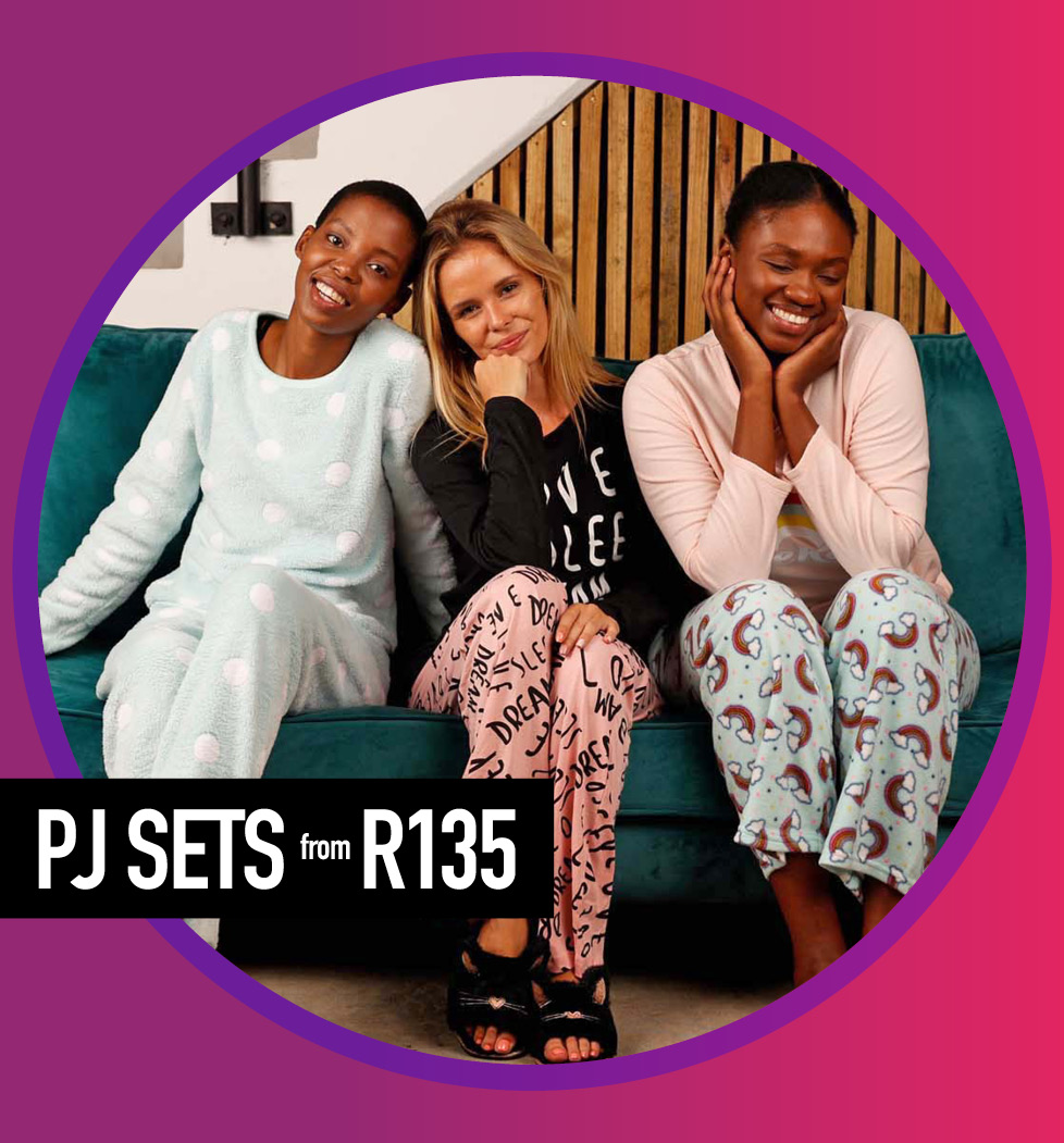 jamclothingsa's tweet photo. It’s time to treat yourself to a new set of PJs to keep you wrapped up toasty warm. 🍂⛄
We have a wide selection of prints &amp; colours exclusive to all JAM stores ➡️ https://t.co/K0sJd0lwIx.☺️
#pjs #sleepwear #jamstores #nightwear #sleepwear #loungewear #pyjamas #nightwears https://t.co/vxMntNHbeL