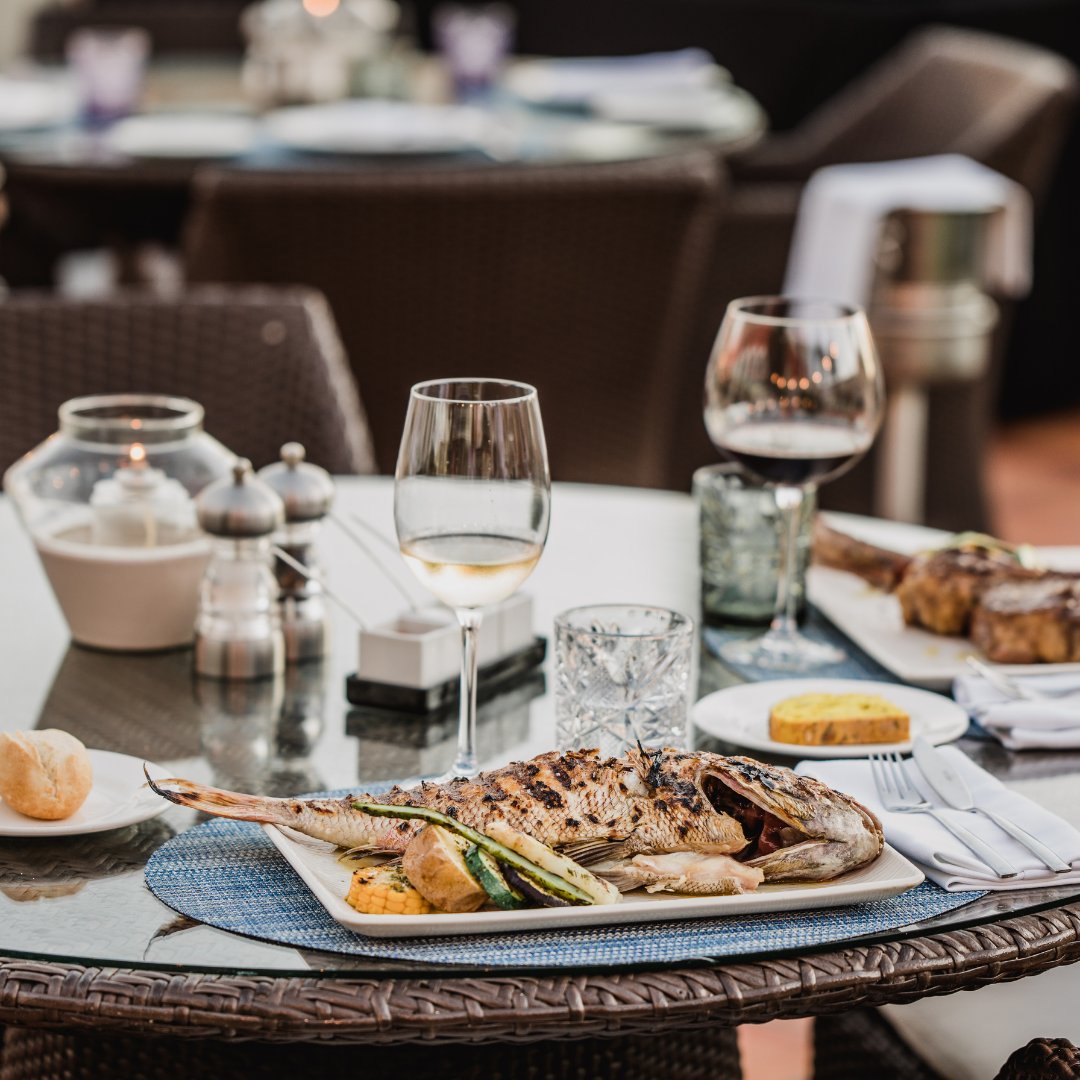 Una presentación exquisita, sabores de nuestra tierra y un emplazamiento inigualable. La buena vida y sus grandes momentos.
#GranMelia #GranMeliaSanctiPetri #ALifeWellLived