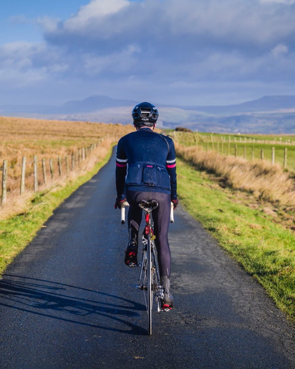 SteveFlemingM9's tweet photo. @mjfphotographer cycling photographer. @tormcycling @Leica_UK #cyclingphotographer #leicam6 #leica #cyclinglife #torm #kaskhelmets https://t.co/lS8DISPBG2