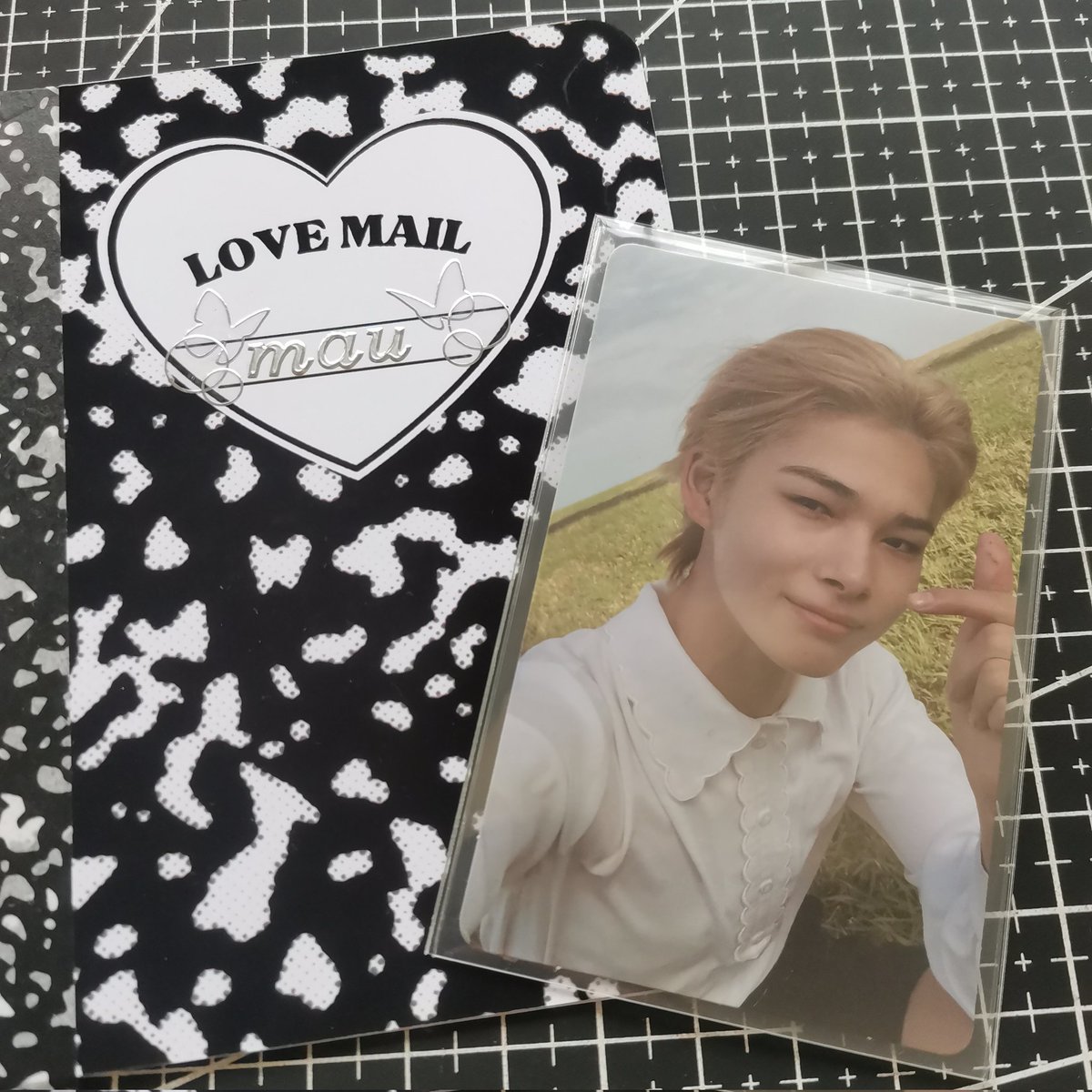 15haulz's tweet photo. — 💌 mail ! #aivemails
hello @aivemails ! thank you so much letting me adopt ni-ki <3 the packaging is so pretty it makes me want to buy another pc from u hehe thanks again! https://t.co/NjeBjARoPC