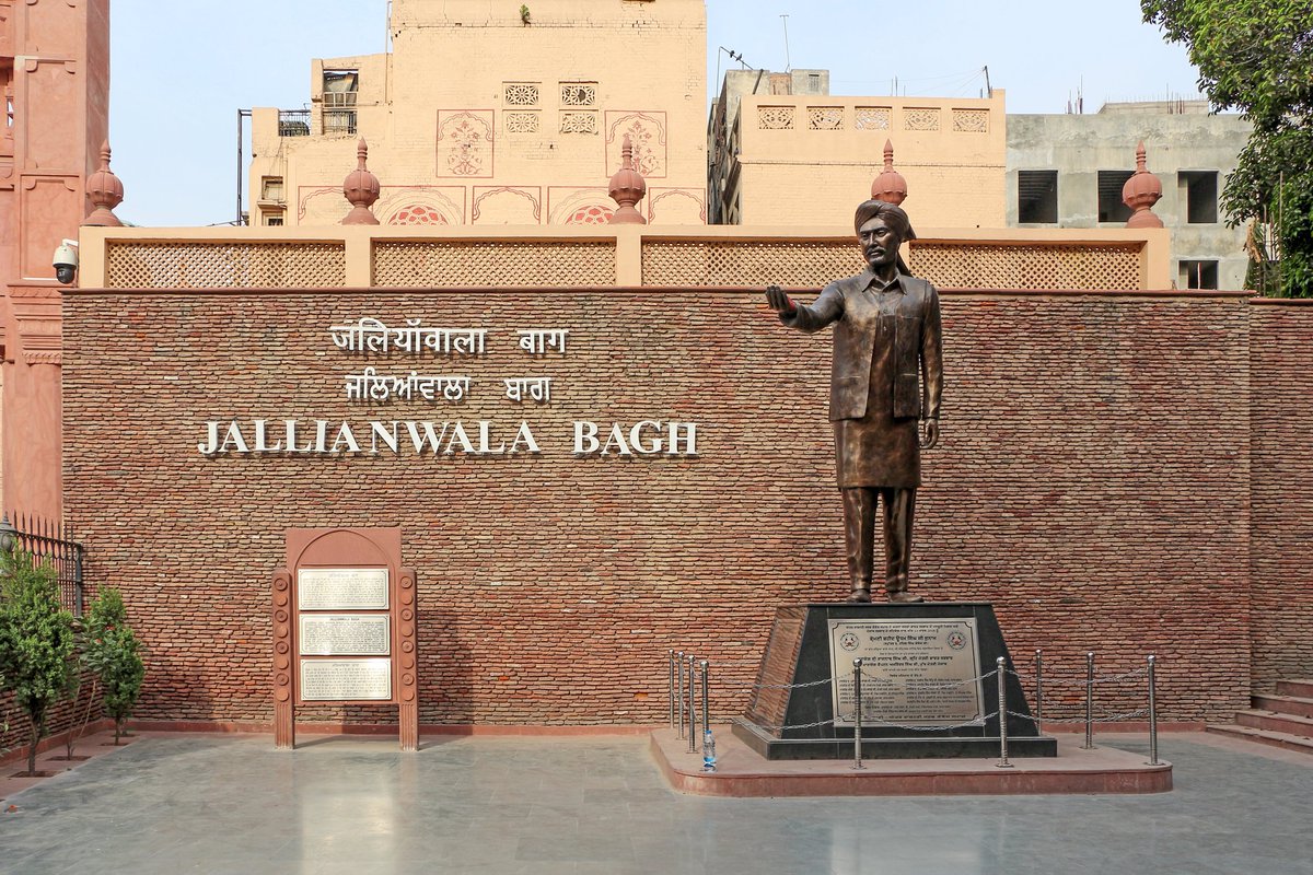 PYA4Banarpal's tweet photo. Tributes to the martyrs of #JallianwalaBagh massacre. 
The country will never forget their sacrifice, valour &amp; courage. They will continue to inspire us for generations to come 🙏
Jay Hind
Inquilab Zindabad 🇮🇳
#ProgressiveYouthAssociation https://t.co/KQc4RTcYqD
