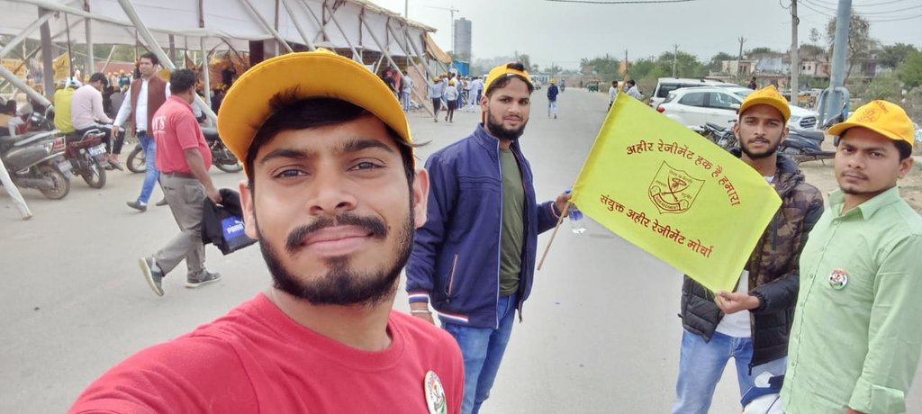 tkd_harshit's tweet photo. Ldai humari Hak humara 🚩
#अहिर_रेजिमेंट_हक_है_हमारा 
#अहीर_रेजिमेंट_नही_तो_वोट_नही https://t.co/IRpvLKuURP