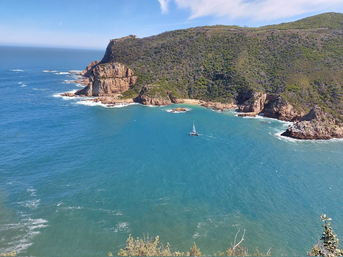 TourvestDM tweet media