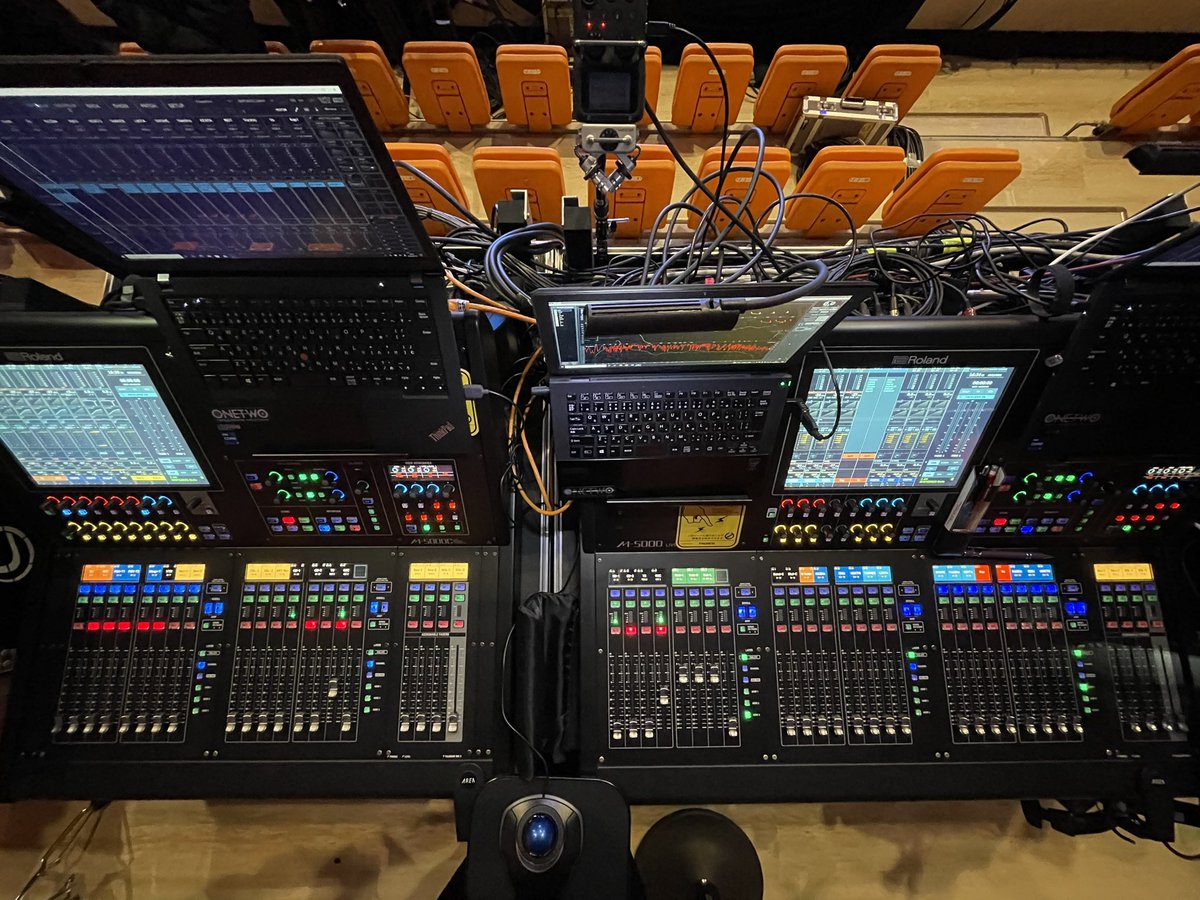 ONETWO_Inc's tweet photo. 2枚綺麗に並ぶと立派な卓に見える #M5000 #M5000C #Roland #OHRCA https://t.co/TJ6Za2EQ9G